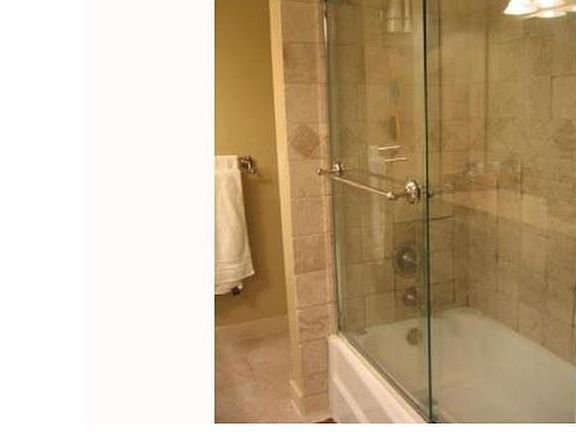 5th image of 2200 NE 33rd Ave APT 8H