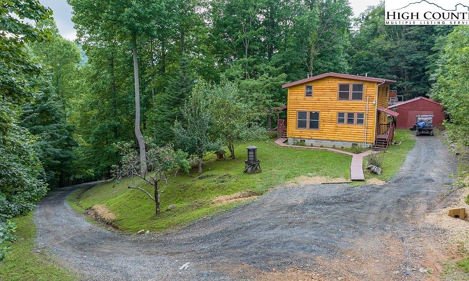 1st image of 300 Bowlick Lane