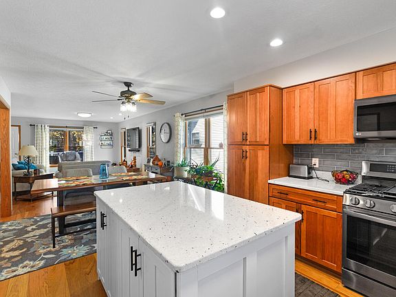 5th image of 225 Restoration Dr