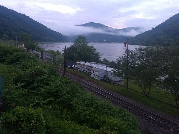 3rd image of 168 Glen Ferris Loop