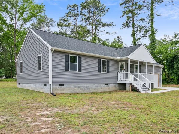 2402 Ironwood Ln, Hayes, VA 23072