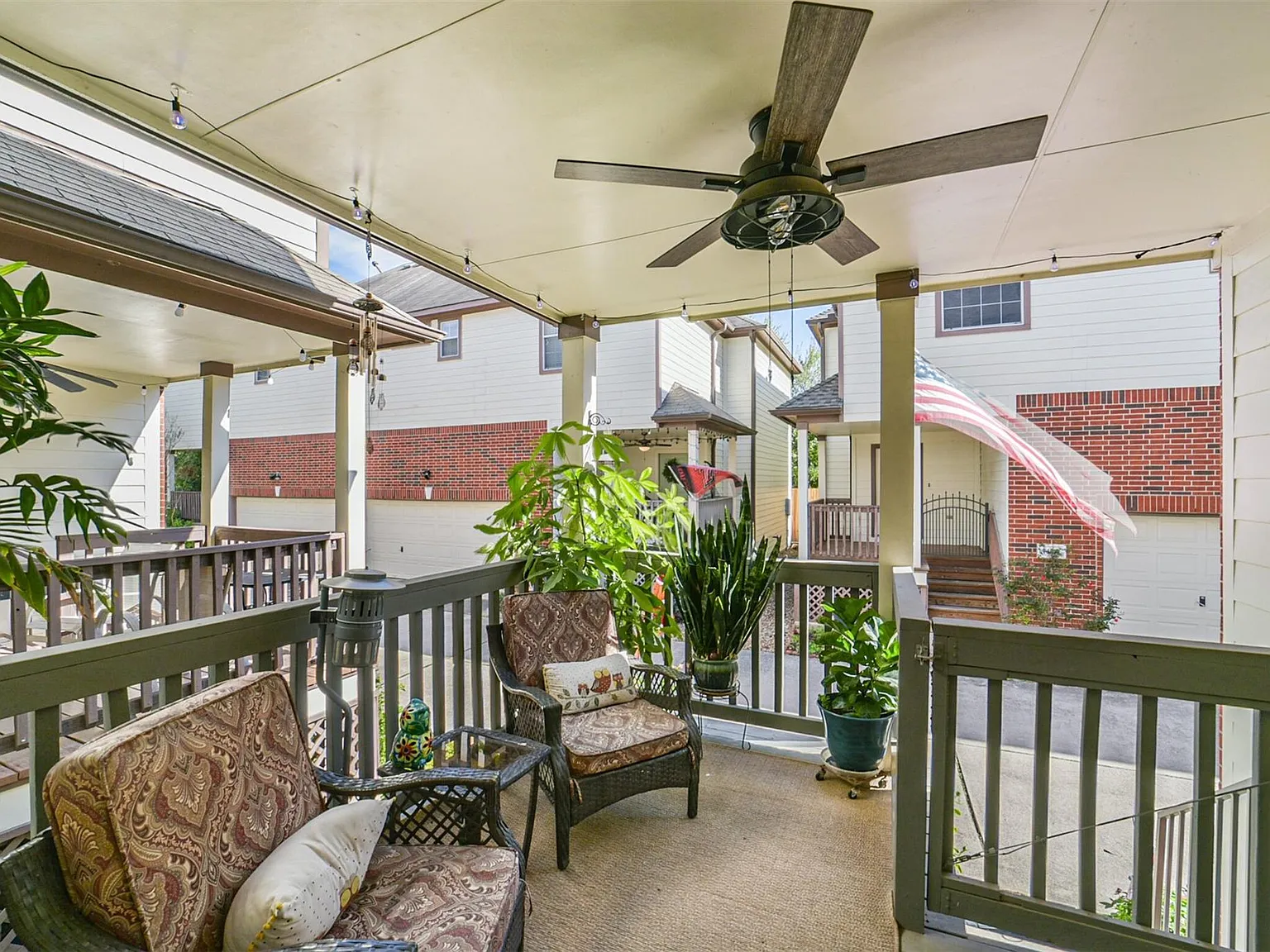 3 bed, 2.5 bath, 2031 sqft, $2,700 — Photo 4