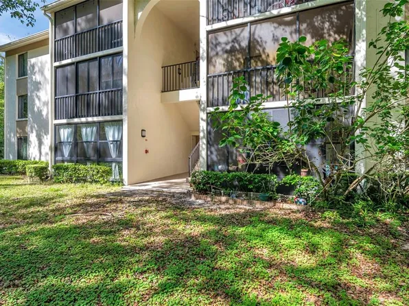 1398 Shady Pine Way APT H2, Tarpon Springs, FL 34688