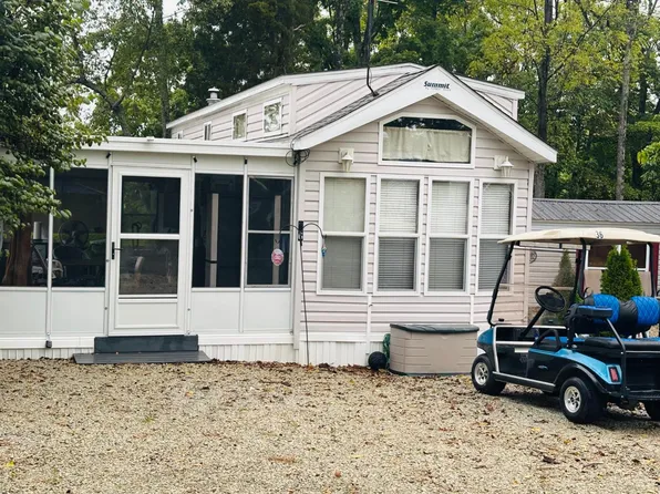 2288 W Old State Road 101 #36, Liberty, IN 47353