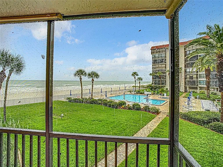 18304 Gulf Blvd #116 — Photo 42