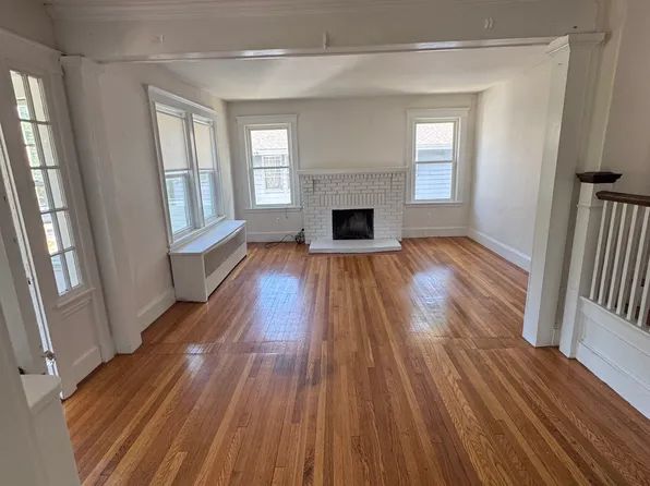 14 Hammondswood Rd, Chestnut Hill, MA