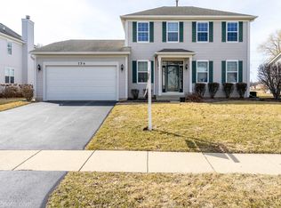 254 Foxford Dr, Cary, IL 60013