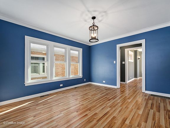 4th image of 6236 W Cornelia Ave