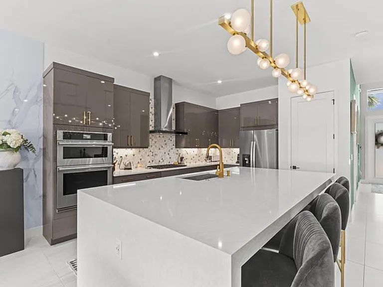 12470 Solana Bay Cir — Photo 3