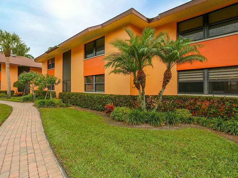 1522 Mainsail Dr #2 — Photo 18