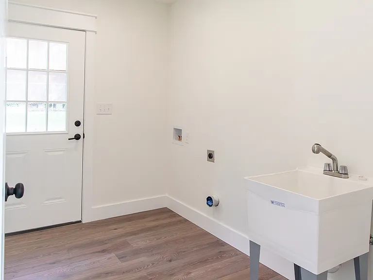 118 Hamilton Rd — Photo 26