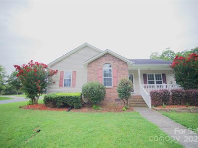 124 E Iowa Ave, Bessemer City, NC, 28016