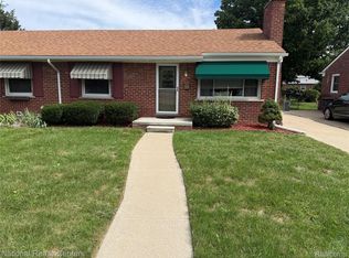 9918 Farmington Rd, Livonia, MI 48150