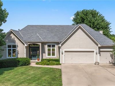 205 NE Bitter Creek Rd, Lees Summit, MO, 64086