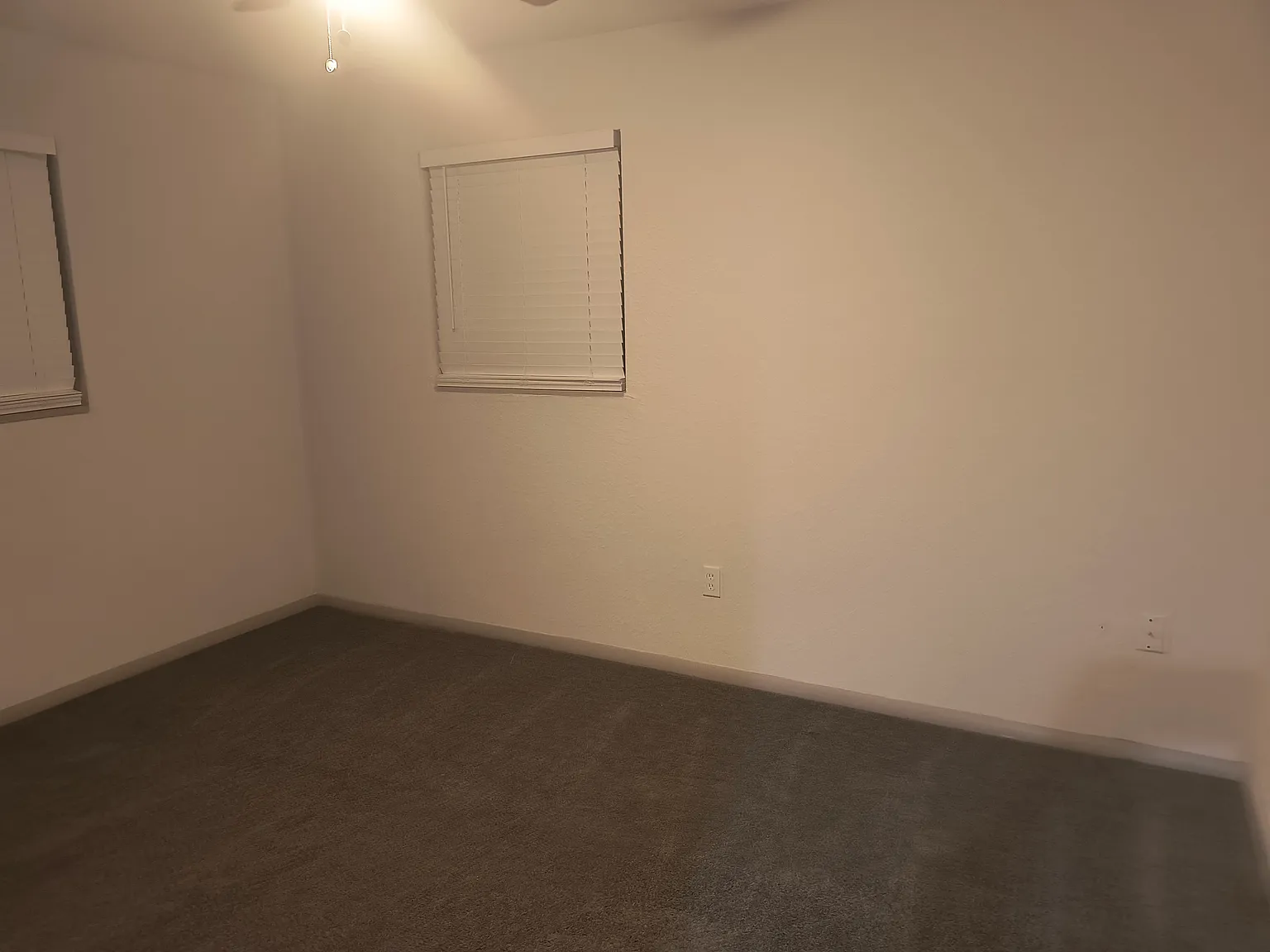$1,750 / 2br - 889ft2 - 2 bed 1 bath. House for rent in South Daytona — Photo 3