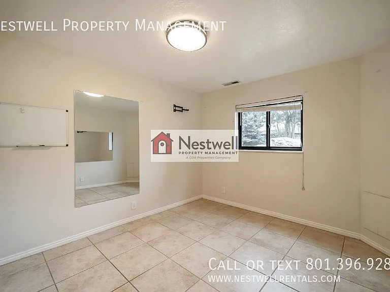 659 W Halifax Ct — Photo 27