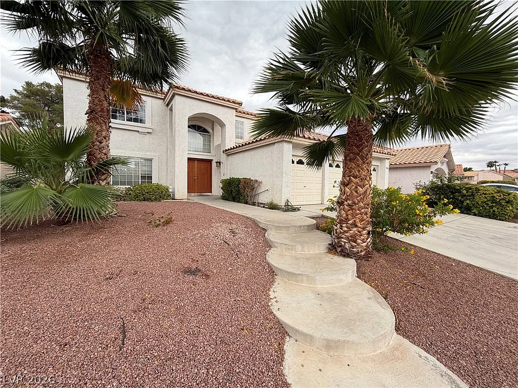 5 bed, 3.0 bath, 3064 sqft, $2,974 — Photo 2