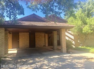 5211 18th St, Lubbock, TX 79416