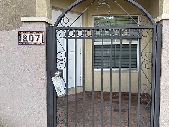 2nd image of 2851 W Prospect Road #207