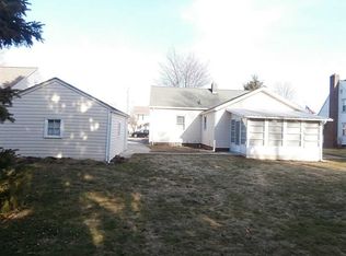 127 Helen Dr, Rossford, OH