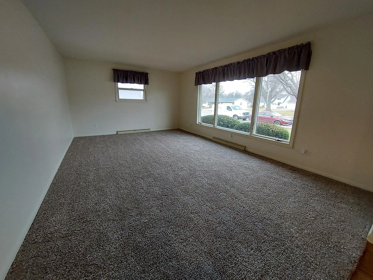 1486 Chicago St — Photo 2