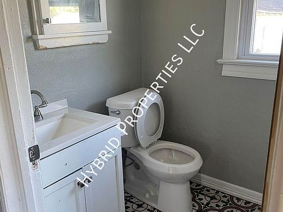 2nd image of 148 N Birmingham Pl