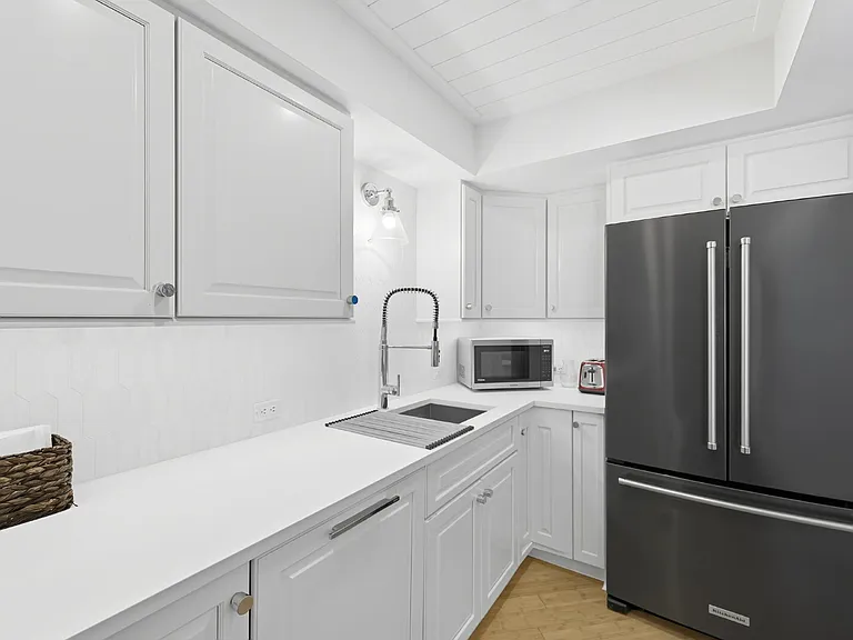 3443 Gulf Shore Blvd N #711 — Photo 14