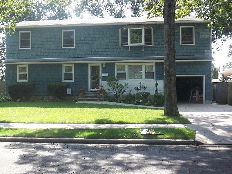 1st image of 186 S Park Dr