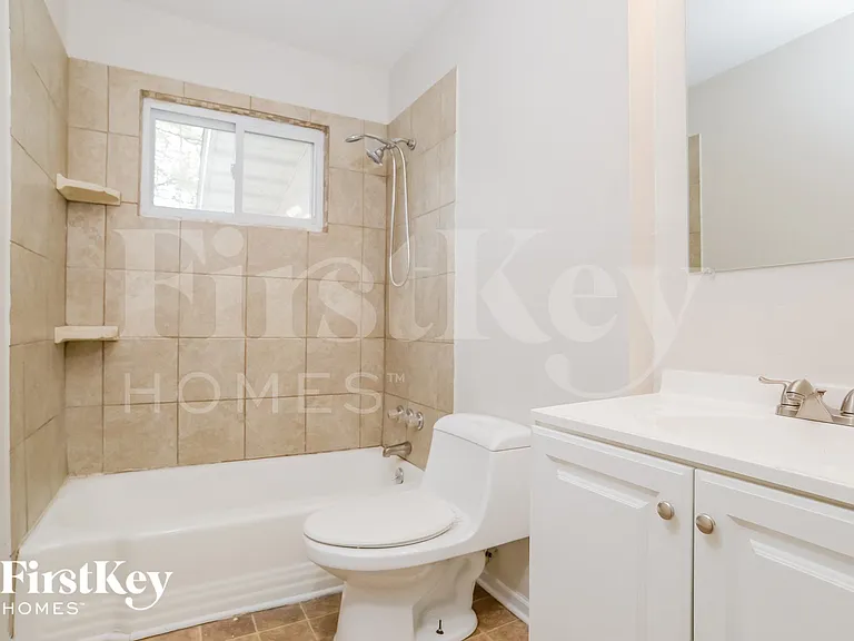 5106 S Grand Ave — Photo 13