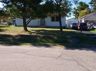 39 Cherry Cir, Babbitt, MN 55706