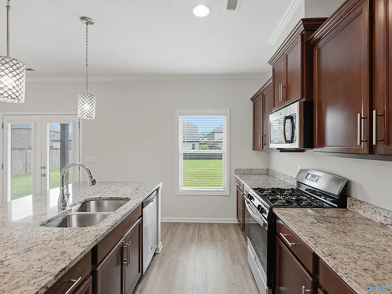 122 Kretzer Ct — Photo 9