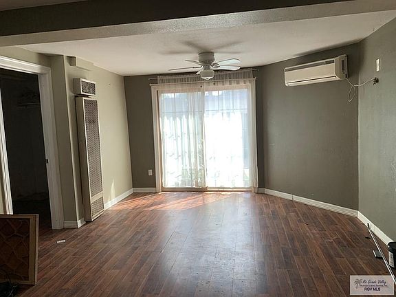3rd image of 541 W Saint Charles St