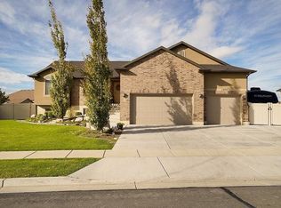 1370 S 4300 W, Syracuse, UT 84075