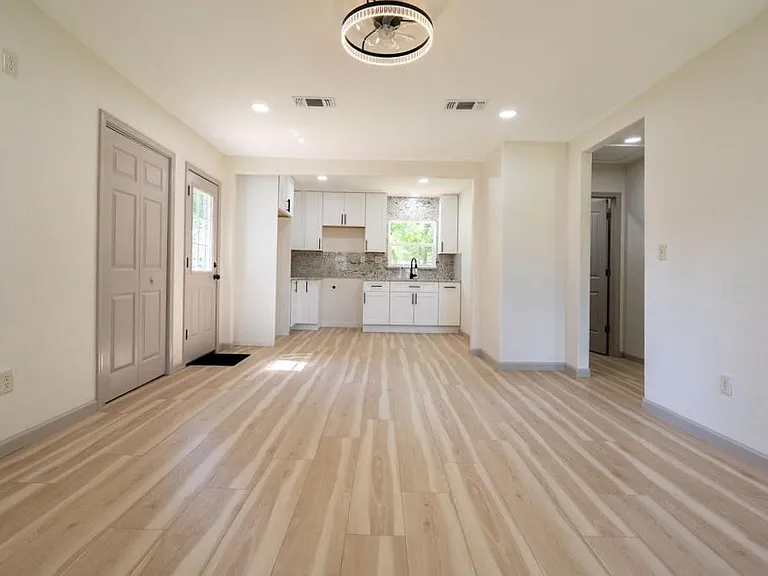 58 Hybiscus Ct — Photo 3