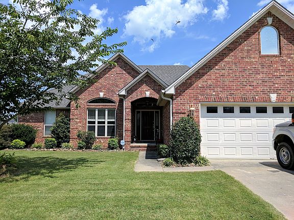 2nd image of 304 Billy Davis Dr