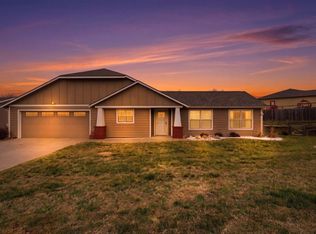 5308 Stone Crest Dr, Manhattan, KS 66503