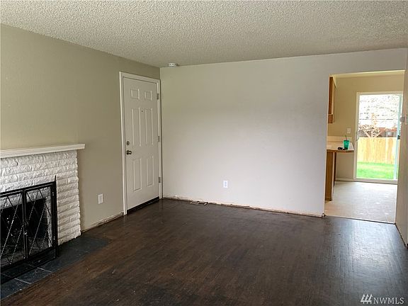 2nd image of 6201 58th St NE