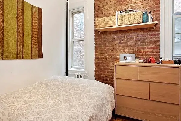 Rented by LJ Sloane Management | media 14