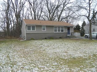 8 Riverview Ter, Rensselaer, NY 12144