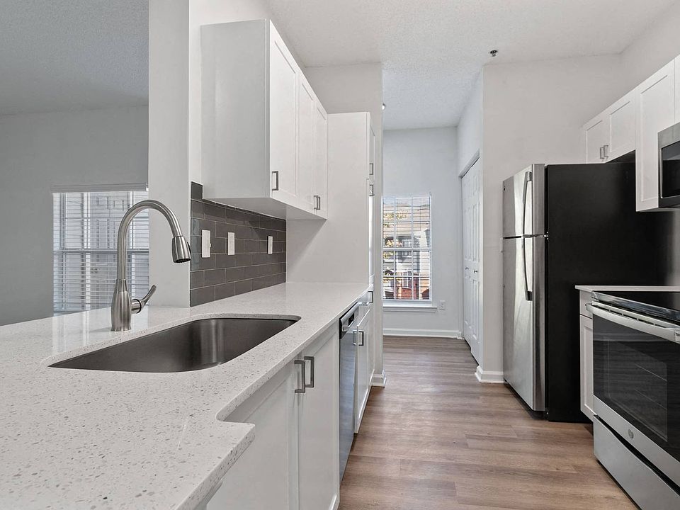 Freshly renovated finishes including quartz countertops