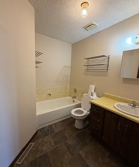 2933 W Roxbury St — Photo 17