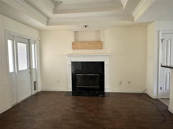 2nd image of 2415 Amy Dr