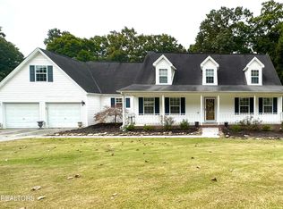 957 & 967 E Brentwood Dr, Morristown, TN 37814