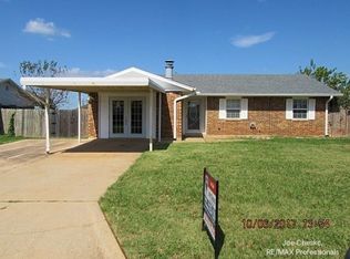 211 Cherokee St, Geronimo, OK 73543