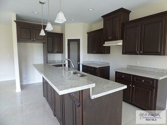 4th image of 710 Windfield Dr