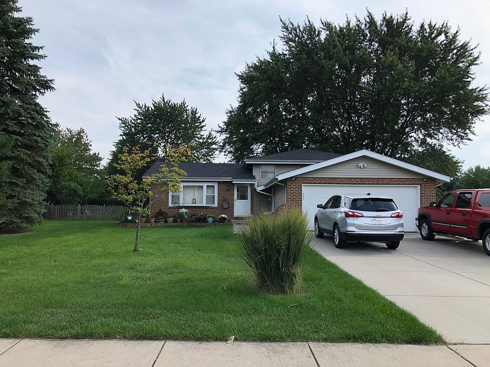 Front of the house 