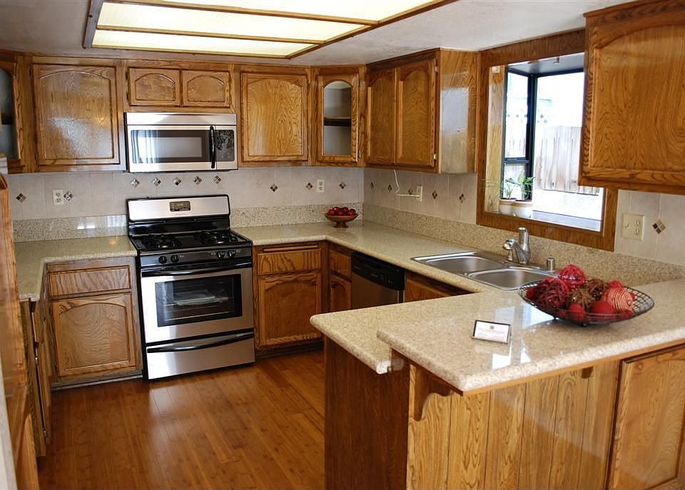 2nd image of 2020 Mathews Ave #A