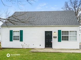 885 Exeter Rd, Columbus, OH 43213