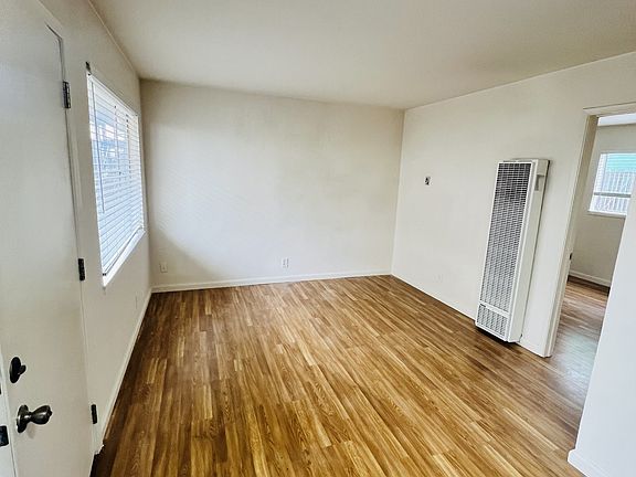 3rd image of 6315 Shattuck Ave APT 3