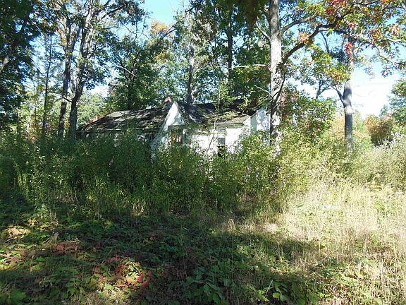 5th image of 3572 N Ball Ave